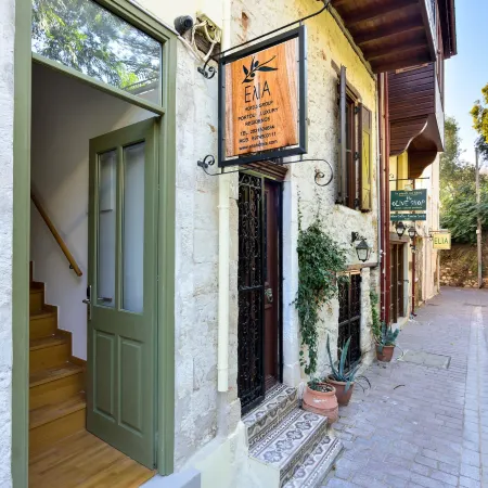 Elia Portou Luxury Residence