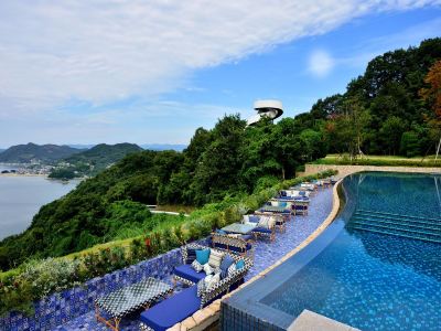 屋外プール ベラビスタ スパ&マリーナ尾道の写真