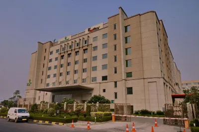 Red Fox by Lemon Tree Hotels, Delhi Airport  호텔