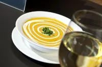 إيستجي  هوتل، بي دبليو سيجنيتشر كوليكشن