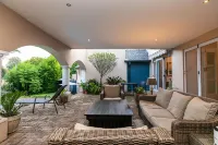 Emmarentia Guest House Hotels in Randburg