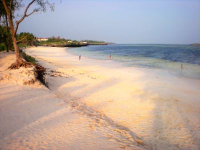 Watamu Villa with Service Personnel