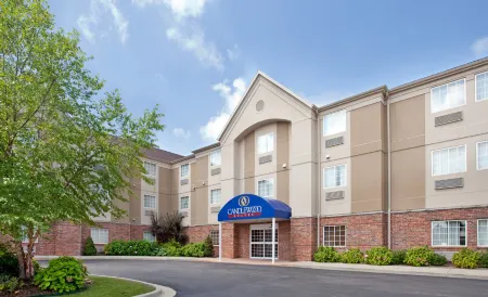 Candlewood Suites ST. Robert by IHG