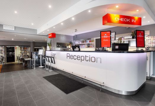 에이든 바이 베스트 웨스턴 스톡홀름 키스타의 깔끔한 조식 뷔페