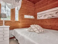 Ruokovirran mökki Hotels in Maaninka
