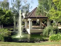 DoubleTree by Hilton Newark-Fremont - Pet friendly