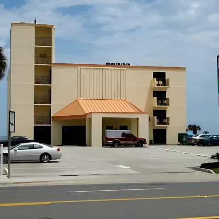 Beachside Hotel