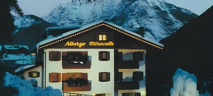 Albergo Miravalle Отели в г. Беллуно
