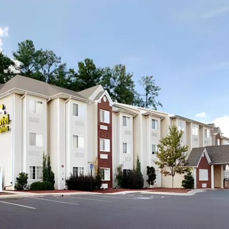Microtel Inn & Suites by Wyndham Augusta Riverwatch