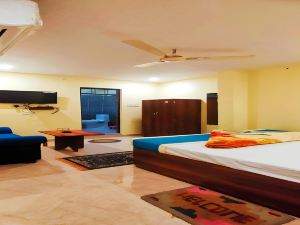 Hotel Rudra Paradise