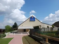 Logis - Hôtel & Restaurant des Lacs Paris Sud Hotels in Viry-Châtillon