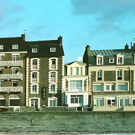 Hôtel le Jersey Отели рядом с достопримечательностью «Пляж Сийон»