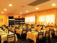 Hotel Candido - parking