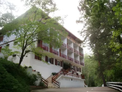 Hôtel Robinson Các khách sạn ở Estipouy