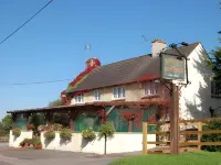 The Flying Fish Stables Hotels in Horton