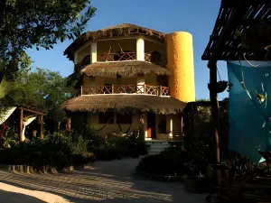 Hotel Casa Takywara