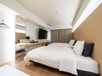 Pyeongtaek H Avenue Pyeongtaek Station Branch Hotels in Pyeongtaek-si