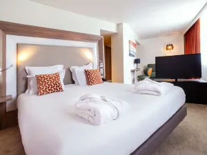 Novotel Lyon Centre-Confluence Bord de Saone