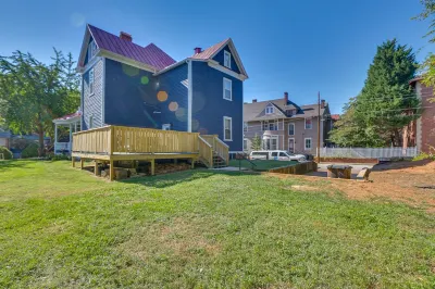 Danville Retreat w/ Hot Tub & Cozy Fireplace! Hotel dekat Averett University Flight Center