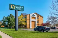 Quality Inn & Suites Hotel di Kota Bay