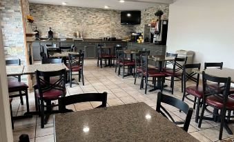 Days Inn & Suites by Wyndham des Moines Airport