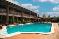 Hotel Zhuravli - Pools