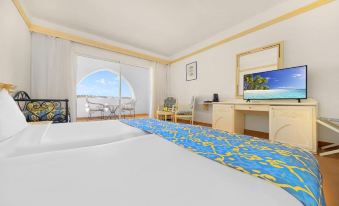 Domina Coral Bay Prestige Pool