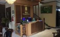 Hotel Wiryomartono