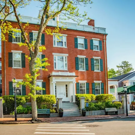 Jared Coffin House