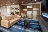 Fairfield Inn & Suites Anaheim Los Alamitos Hotels in Hawaiian Gardens