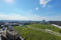 Tuwu Theme Apartment (Jiashan Railway Station Renmin Avenue)