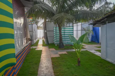 Kashinath Beach Huts