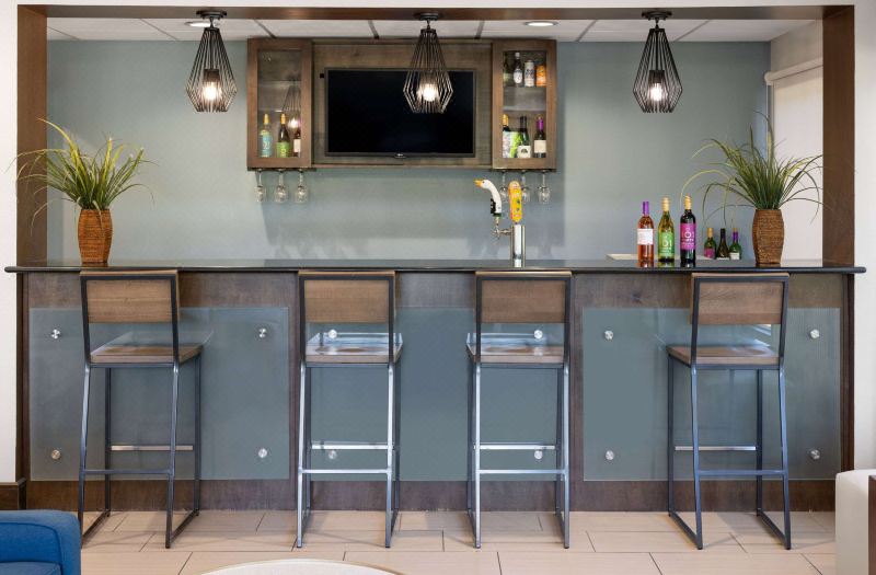La Quinta Inn & Suites by Wyndham LaGrange / I-85 photo 4