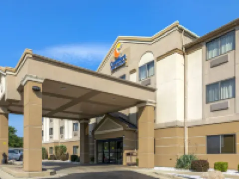 コンフォート イン & スイーツ ジャクソン ノース ブラックマンのホテル