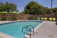 SpringHill Suites Turlock - Pools