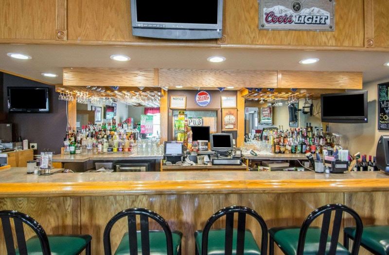 Rodeway Inn photo 2