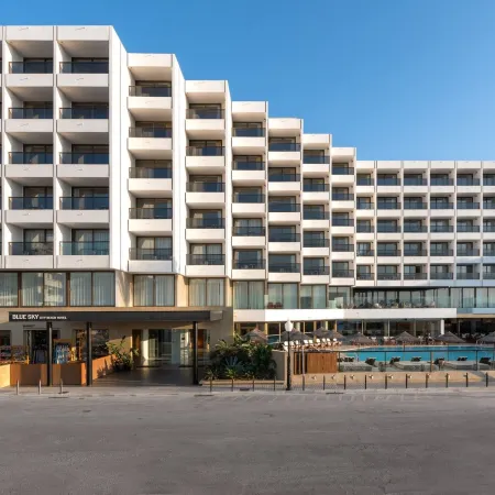 Blue Sky City Beach Hotel