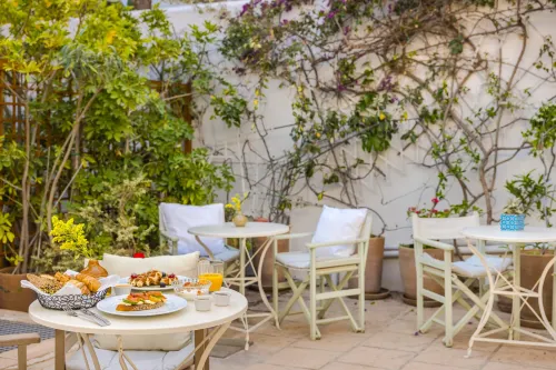 Hydra Hotel Hotels in Idhra