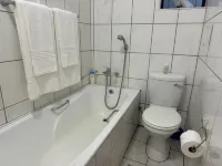 Busa House - Triple Room Hotels in White River