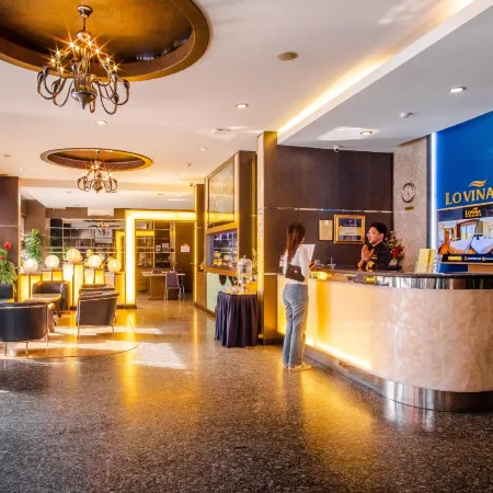 Lovina Inn - Nagoya Batam