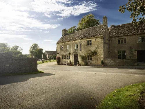 The Masons Arms Hotel a Cricklade