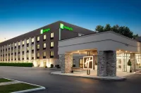 Holiday Inn Cleveland-Mayfield Hotels in Wickliffe