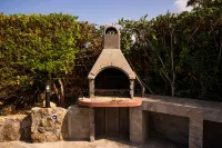 Villa Jewel with Private Pool and Sea View Hotel di Lapithos