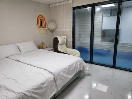 Gyeongju The Hidden Private Pool Villa Отели рядом с достопримечательностью «Бомун-Лейк-Курорт»