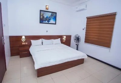 Readyhomes  Shortlets and Apartments Hotels near Wakanow Samonda Ibadan