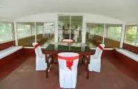 Indraprastham Houseboat Hotels in Vaikom