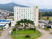 Holiday Inn URUAPAN by IHG Отели в г. Уруапан