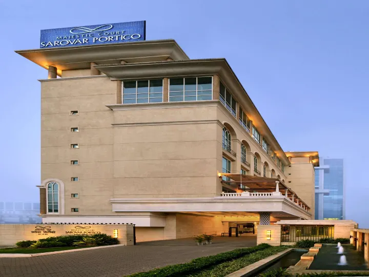 Majestic Court Sarovar Portico