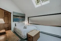 Snowater Condo #57 - A Great 2-Story Family Condo That Sleeps 6!