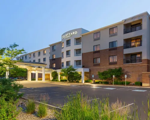 Courtyard Madison West/Middleton Hotels in Middleton